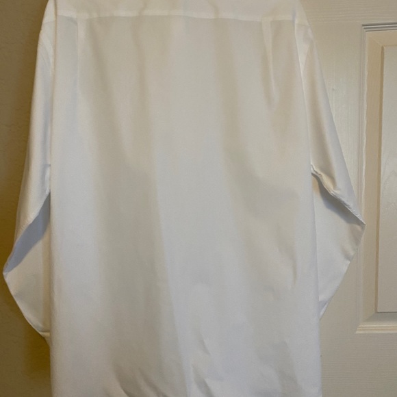 Men’s Tommy Hilfiger Dress Shirt - Picture 7 of 9